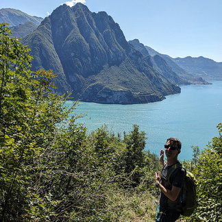 Hiking Lake Iseo