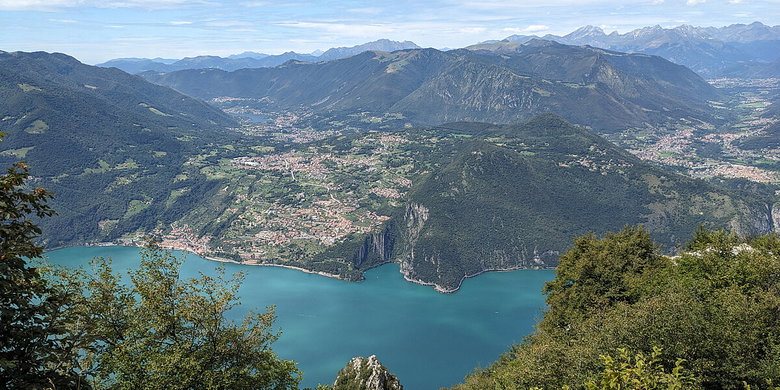 Ascent to Corna Trentapssi