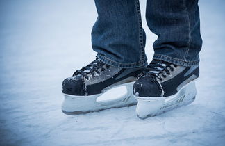 Einstieg Schlittschuhe