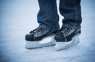 Einstieg Schlittschuhe