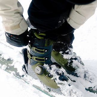  Alpine ski boots