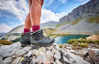 Entry outdoor footwear women